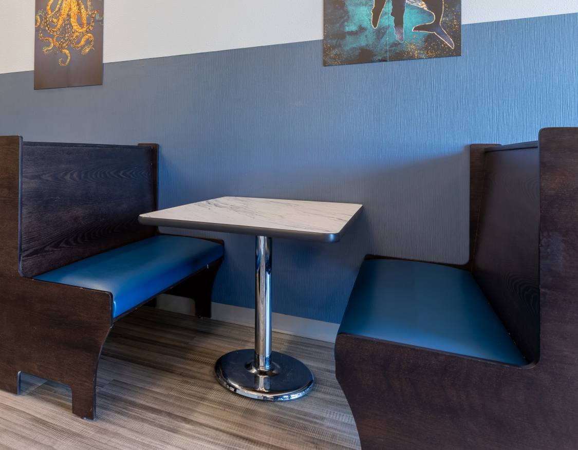 T-mold edge laminate table top