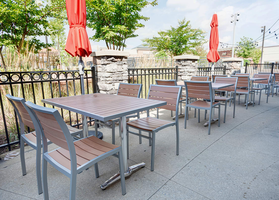 commercial patio furniture 