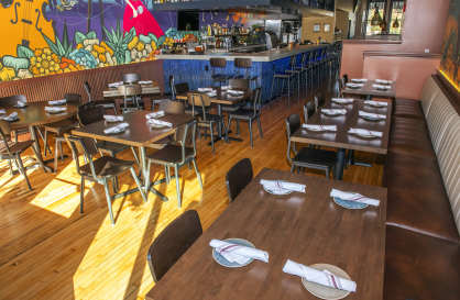 https://images.affordableseating.net/f_auto,q_auto/afd/media/wysiwyg/installations/148/630733-El-Pato-Loco-1.jpg